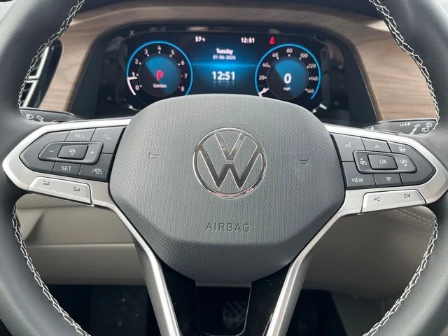 New 2026 White Volkswagen 2.0T SE w/Technology image 33