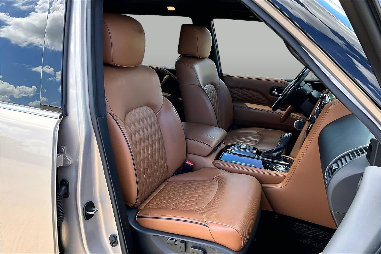 Used 2023 Champagne Quartz INFINITI SENSORY image 9