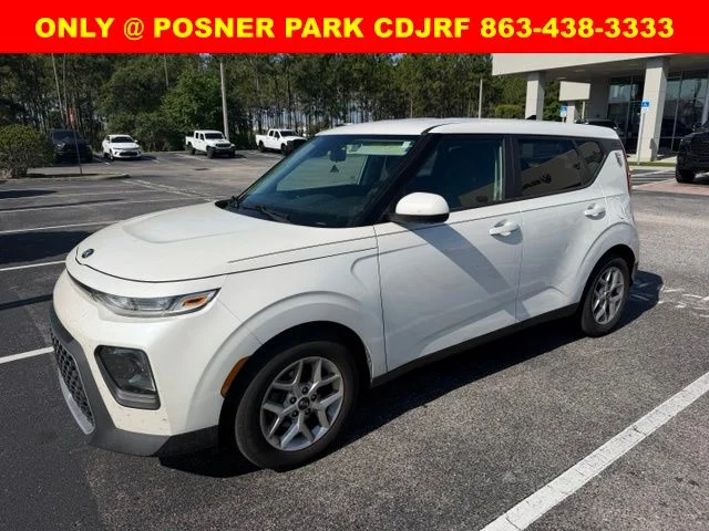 Used 2021 White Kia S image 2
