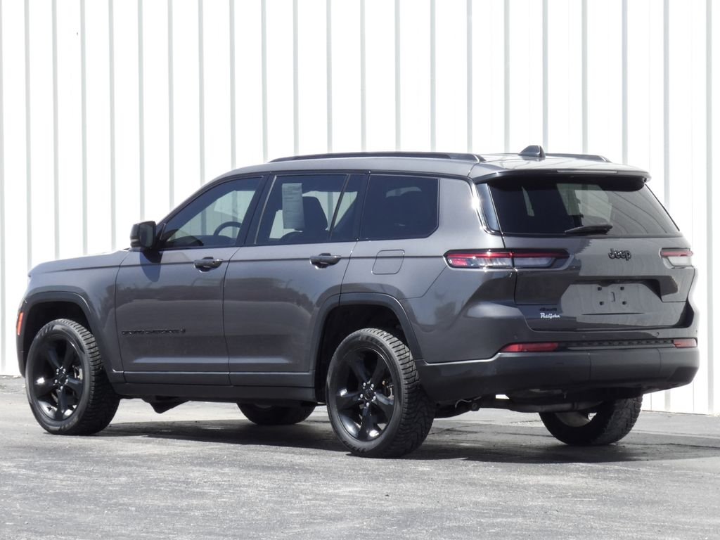 Used 2023 Gray Jeep Altitude image 36
