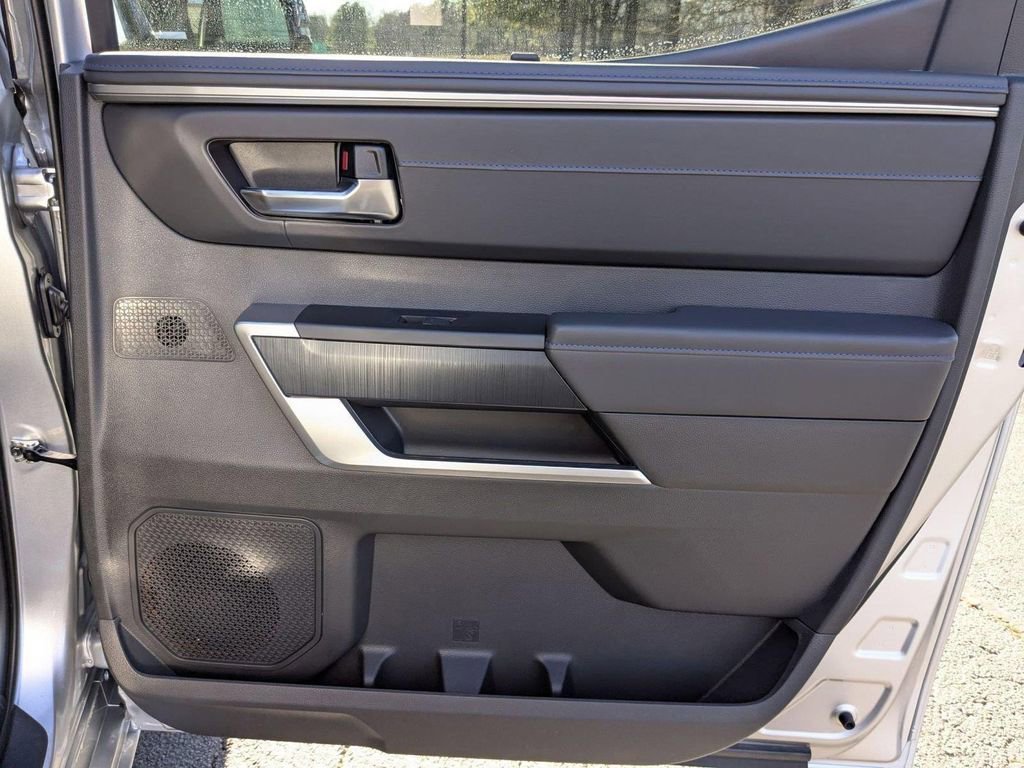 2025 Toyota Tundra Platinum - Photo 38