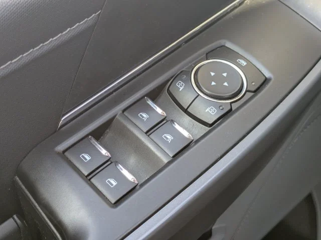 Certified Used 2025 Oxford White Ford XLT image 22