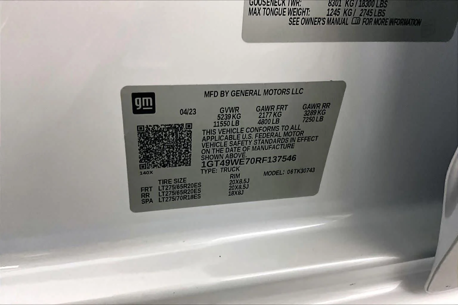 Used 2024 White Frost Tricoat GMC Denali image 34