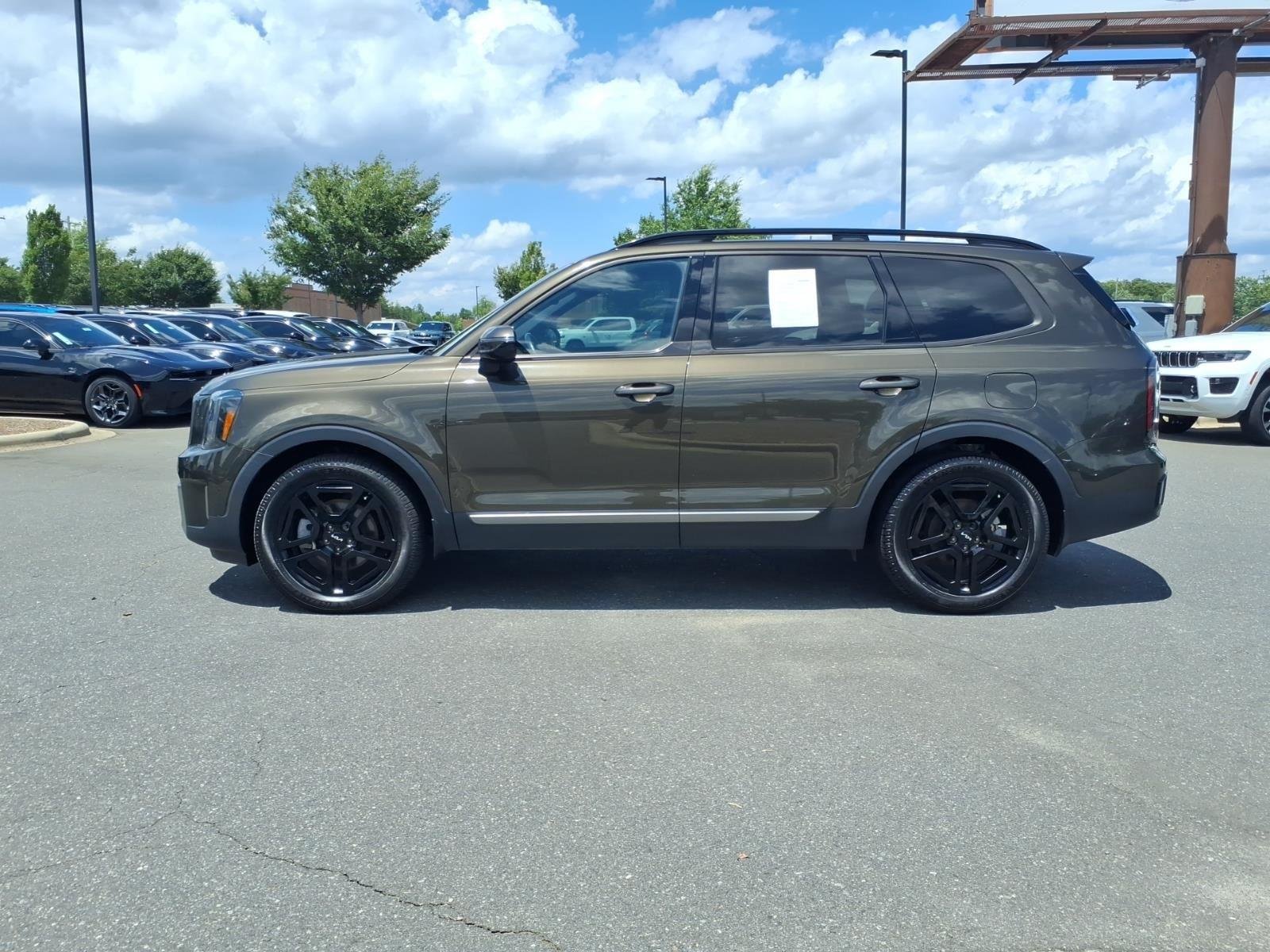 Used 2023 Dark Moss Kia SX X-Line image 3