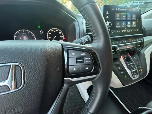 Used 2025 Silver Honda EX-L image 62