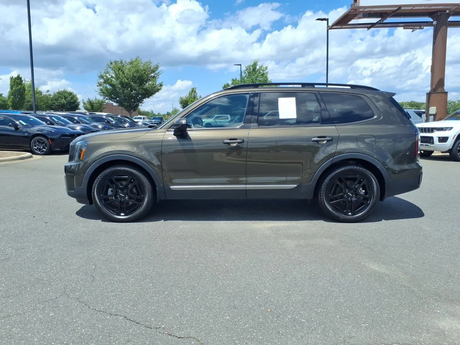 Used 2023 Dark Moss Kia SX X-Line image 3
