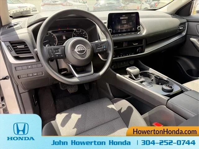 Used 2024 Silver Nissan SV image 11