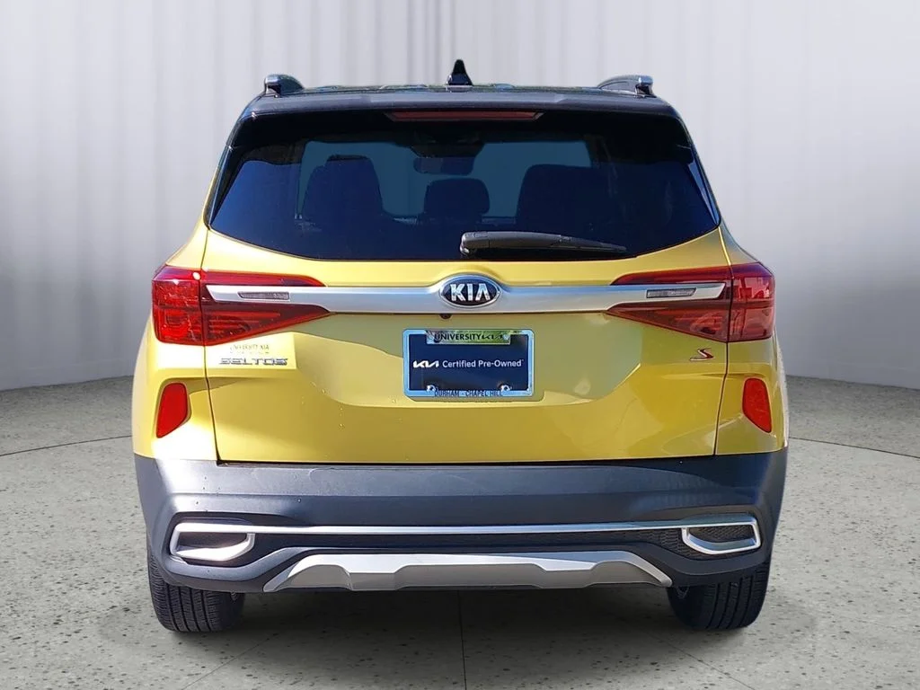 Used 2021 Yellow Kia S image 4