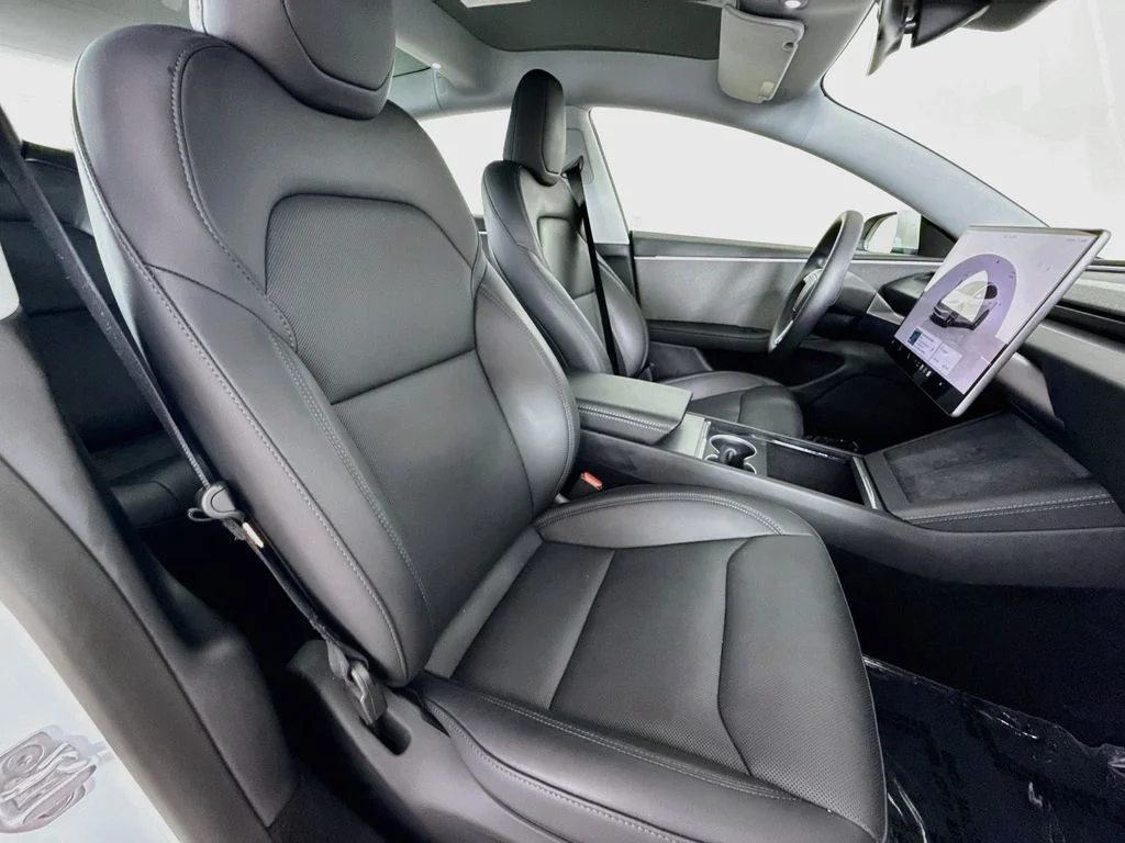 Used 2025 White Tesla Long Range image 29