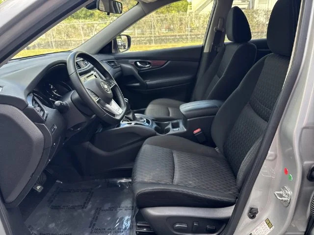 Used 2020 Silver Nissan SV image 14