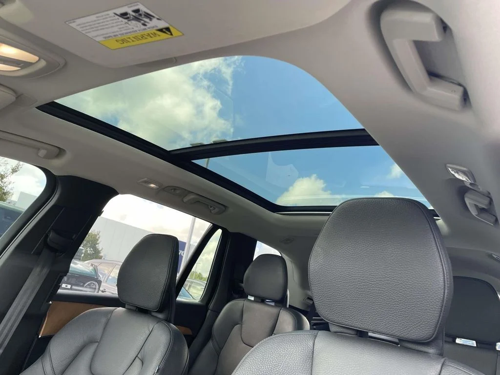 Used 2025 Crystal White Metallic Volvo Plus image 9