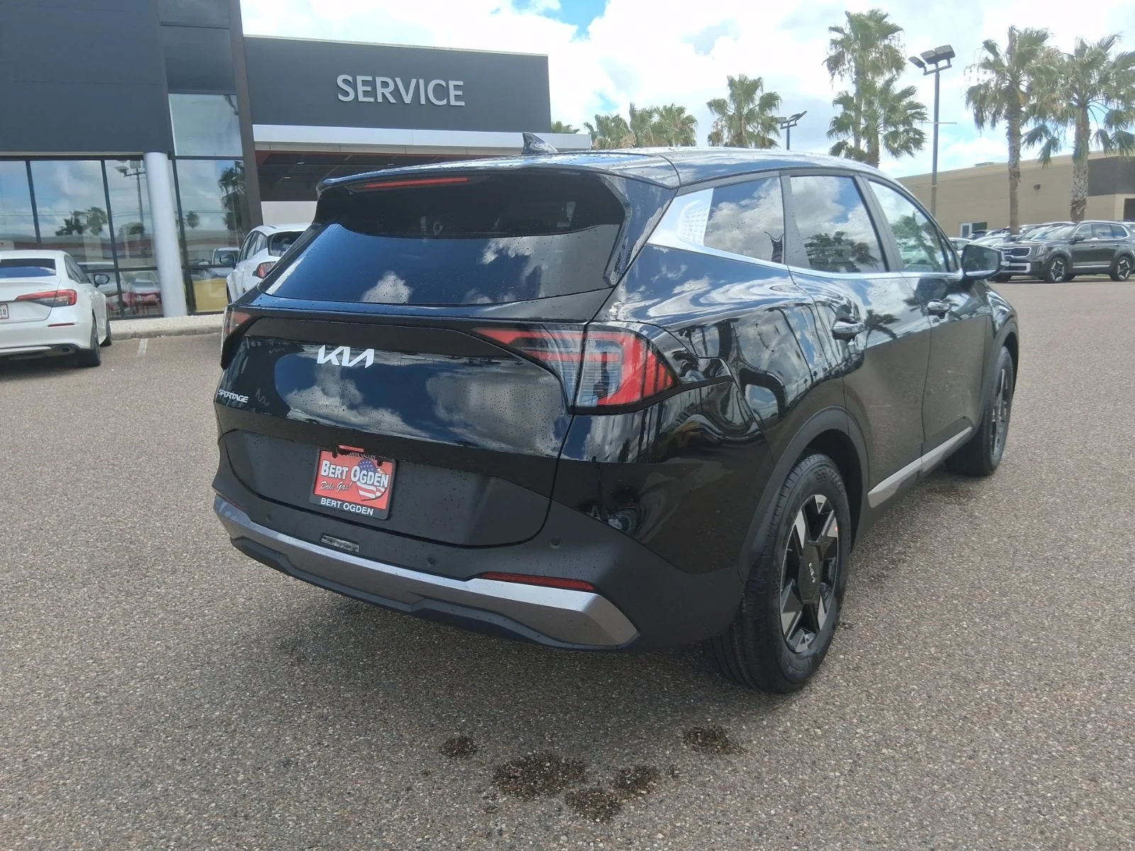 New 2026 Black Kia LX image 4