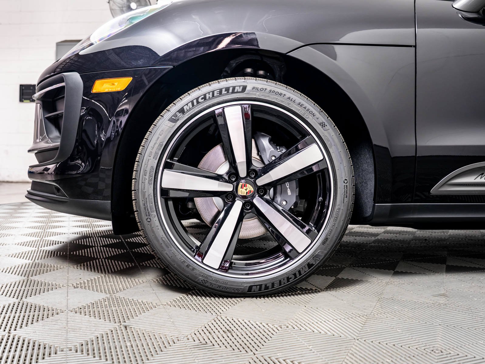 New 2026 JET BLACK Porsche T image 14