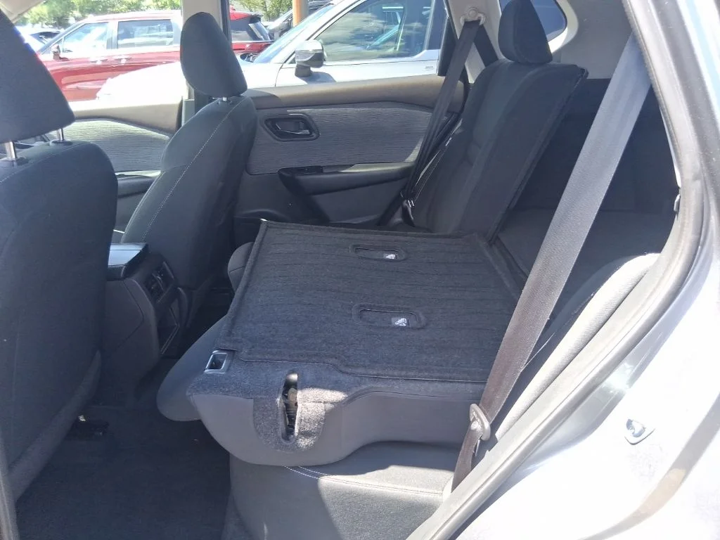 Used 2023 Gray Nissan S image 15