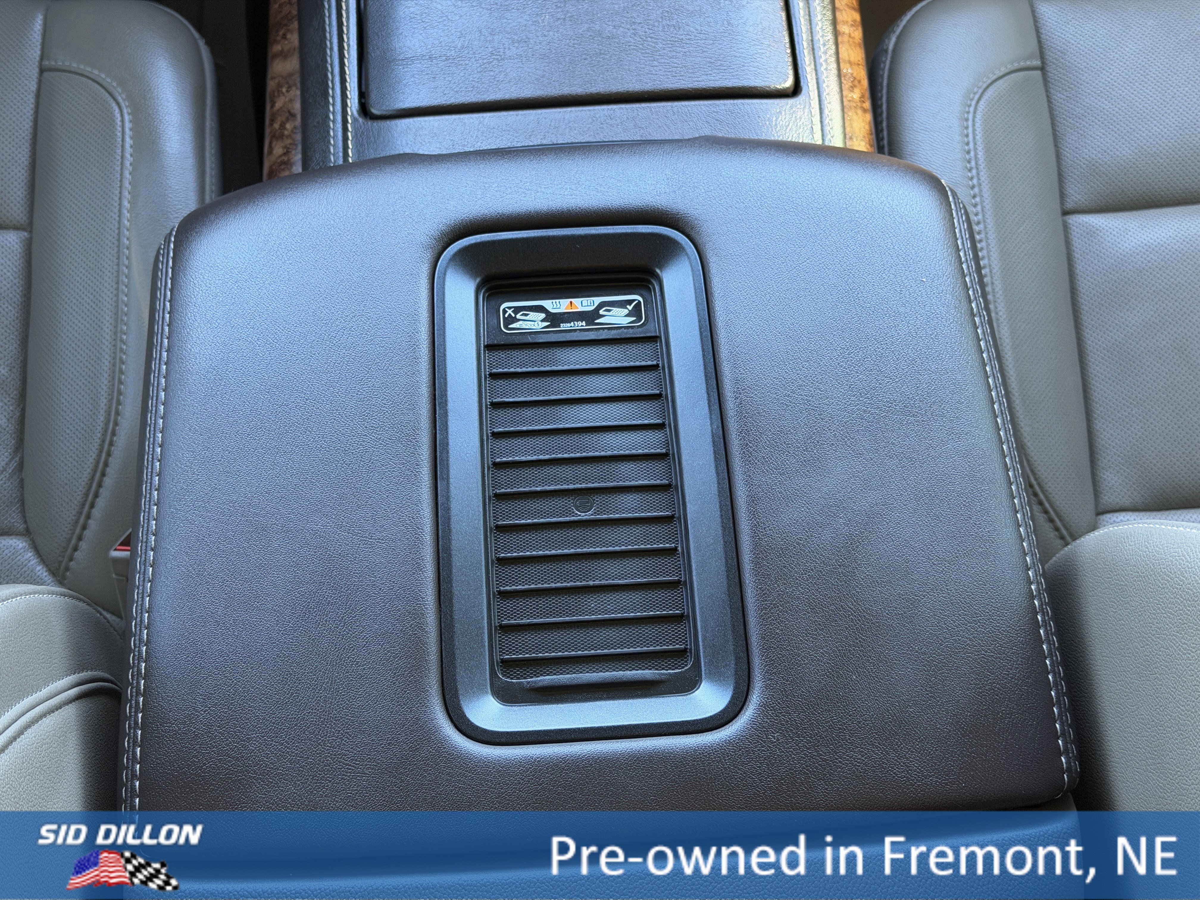 Used 2019 Pepperdust Metallic Chevrolet Premier image 16
