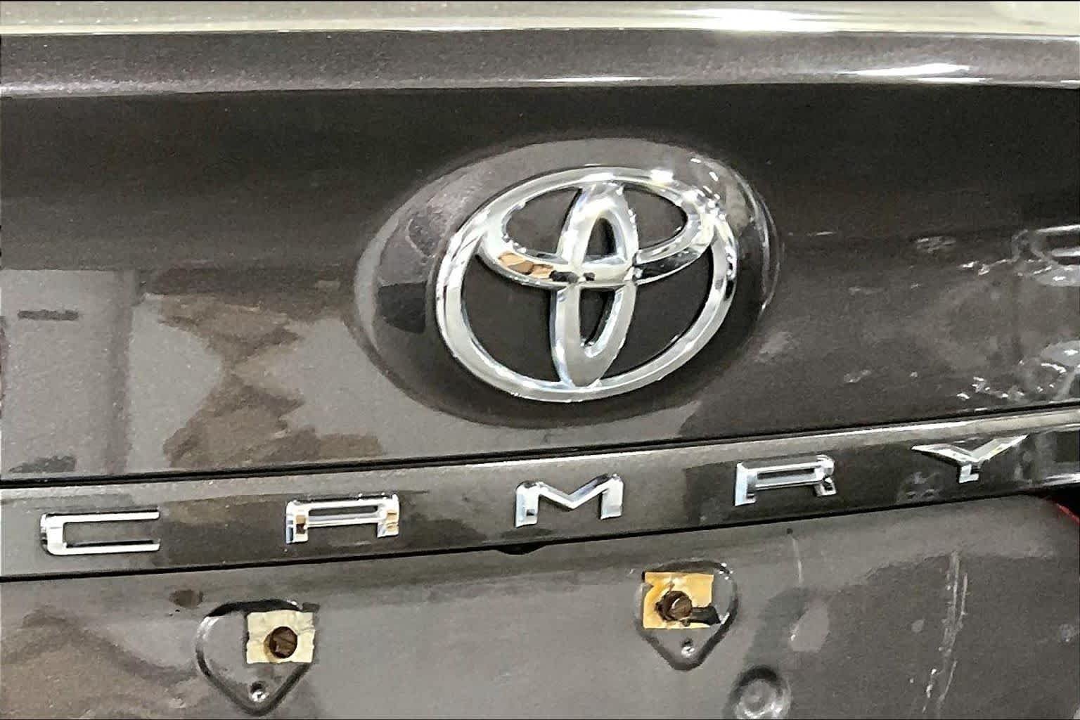 Certified Used 2018 Brown Stone Toyota XLE image 31