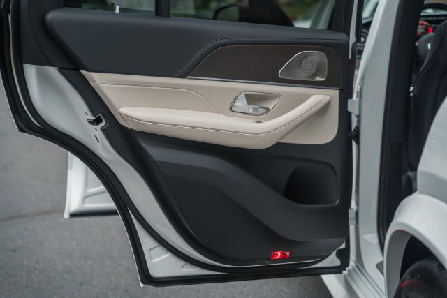 New 2027 Polar White Mercedes-Benz  image 40