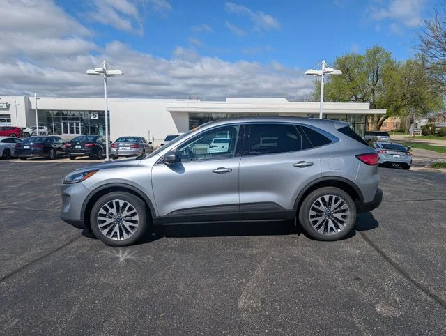 2022 Ford Escape Titanium