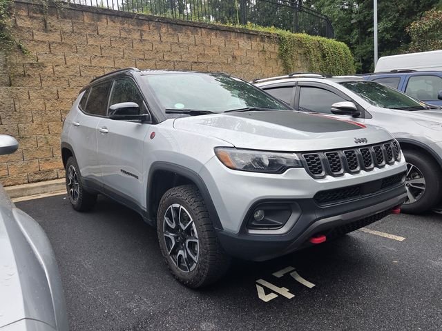 Used 2024 Silver Jeep Trailhawk image 3