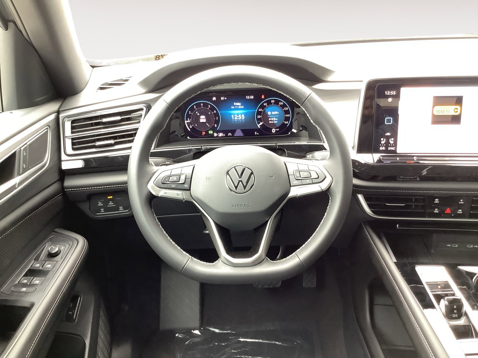 New 2026 Pure Gray Volkswagen 2.0T SE w/Technology image 15
