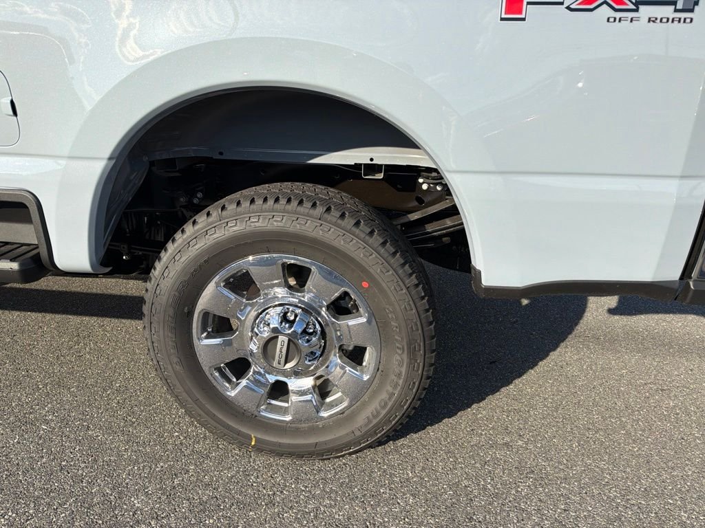 New 2026 Glacier Gray Metallic Tri-Coat Ford F-250® Lariat® image 22
