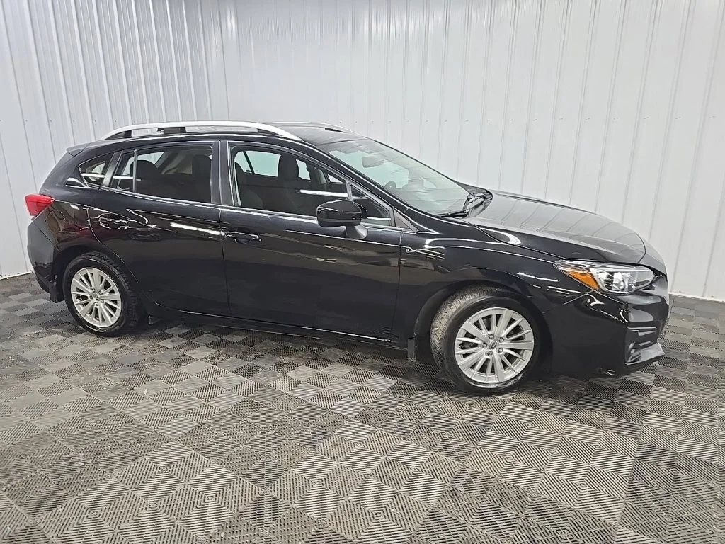 Used 2017 Crystal Black Silica Subaru 2.0i Premium image 1
