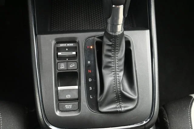 Used 2023 White Honda EX image 18