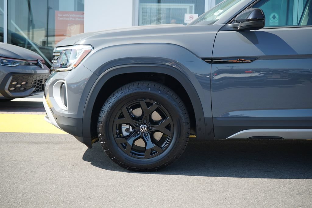 New 2026 Pure Gray Volkswagen Peak Edition image 2