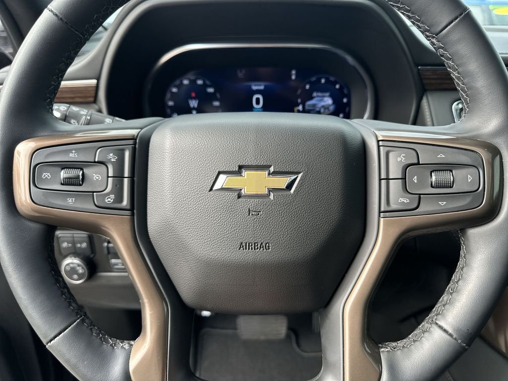 Used 2024 Black Chevrolet High Country image 21