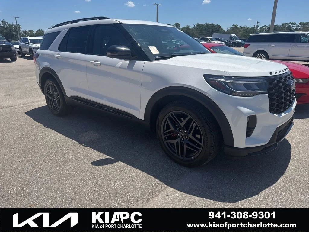 2025 Ford Explorer ST 4WD (PL535)'s photo
