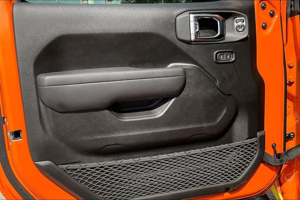 New 2025 Jeep Wrangler Sport S 4D Sport Utility