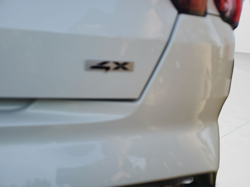 Used 2023 White Kia SX image 4