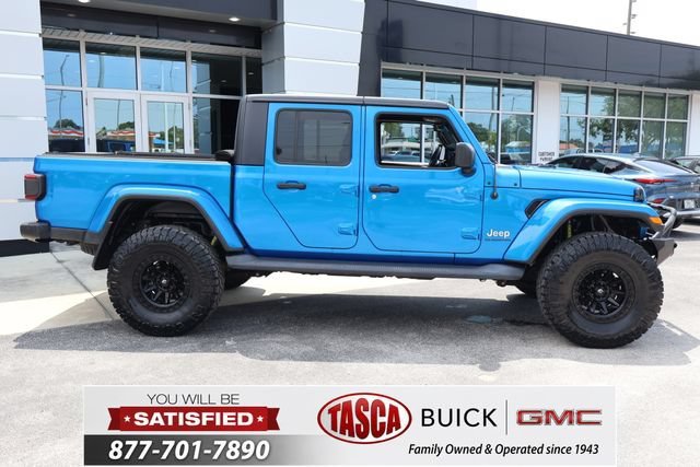 Used 2021  Jeep Overland image 9