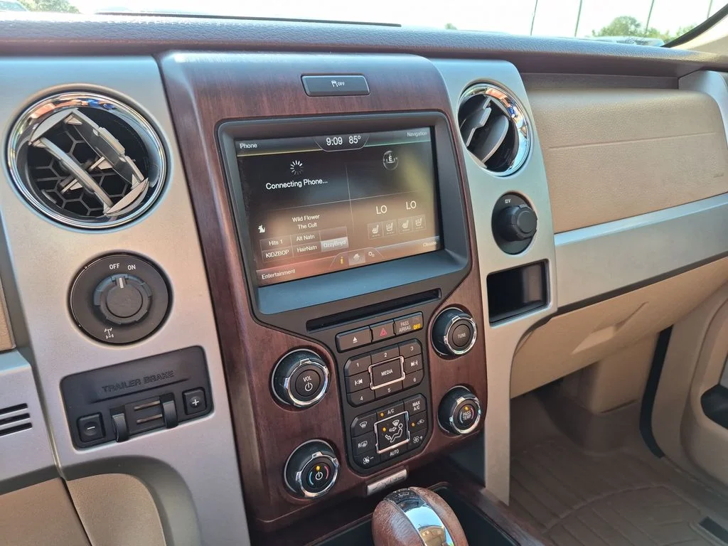 Used 2014 Orange Ford King Ranch image 24