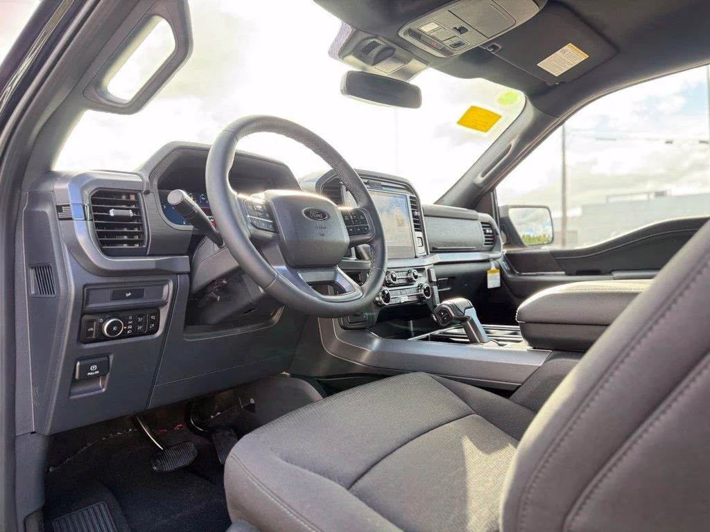 New 2026 Antimatter Blue Metallic Ford XLT image 14