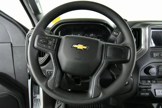 New 2026 Summit White Chevrolet WT image 2