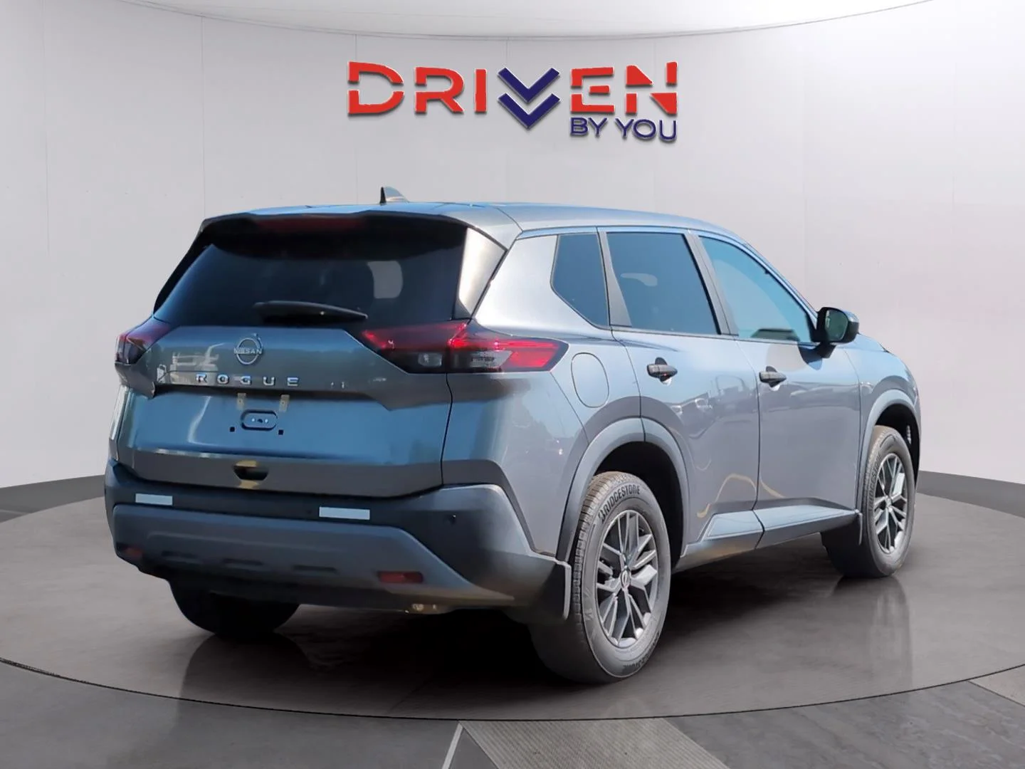 Used 2023 Gun Metallic Nissan S image 5