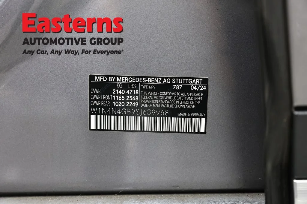 Used 2025 Gray Mercedes-Benz GLA 250 image 34