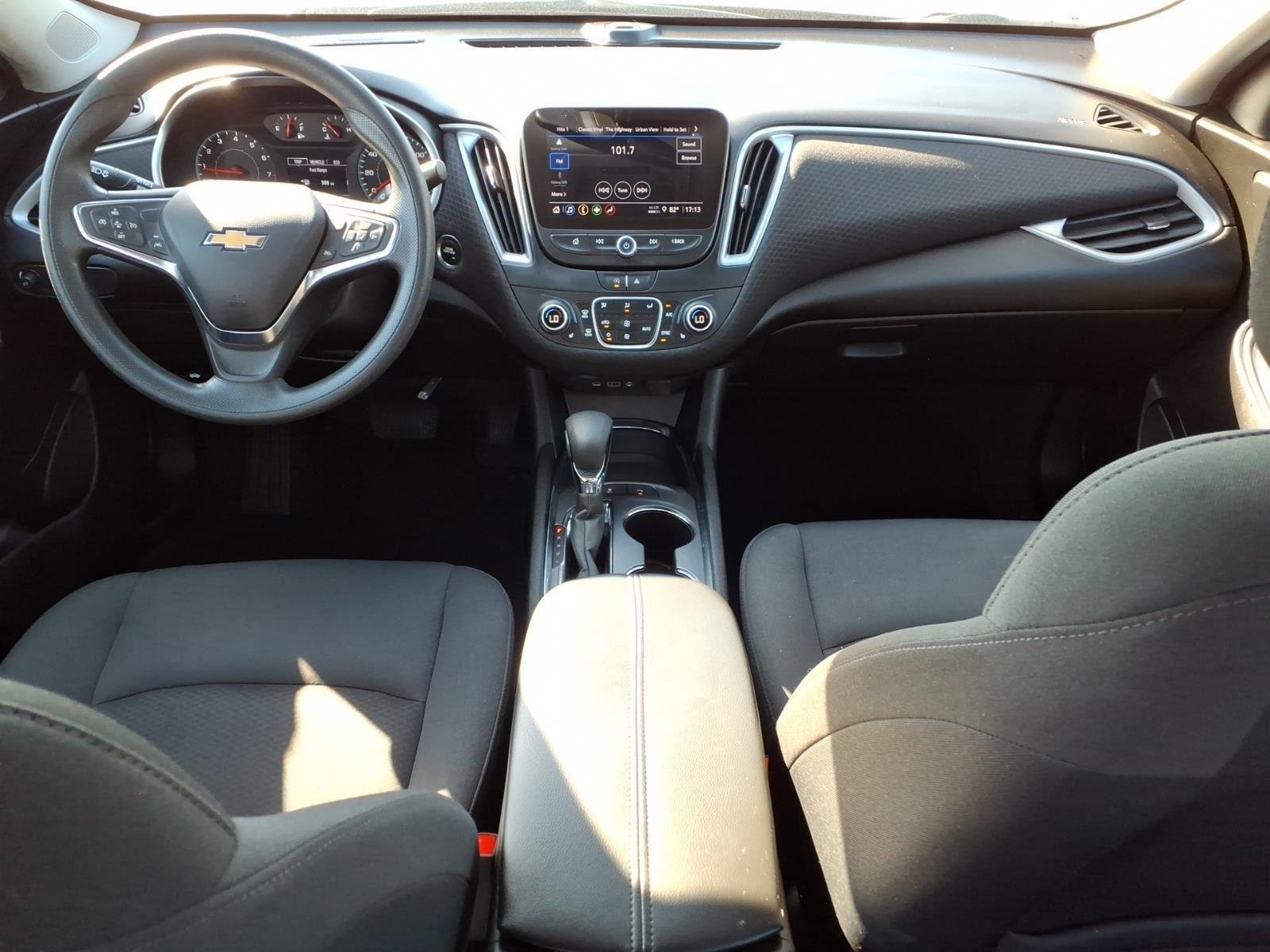 Used 2025 Mosaic Black Metallic Chevrolet LT image 19