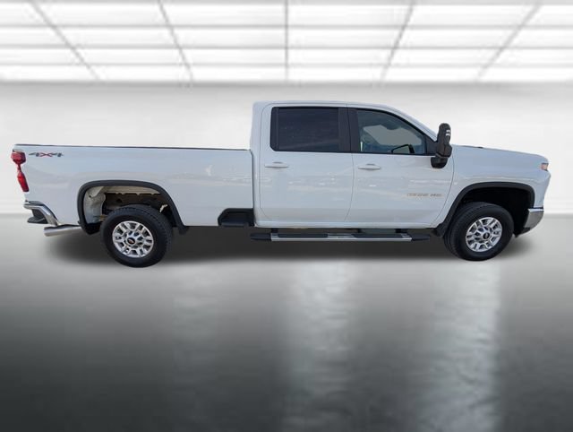 Used 2025 Summit White Chevrolet LT image 34