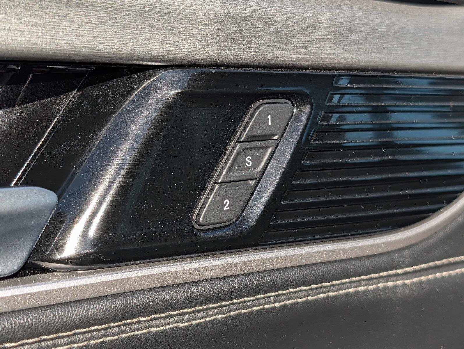 2025 Jeep Wagoneer Series II - Photo 16