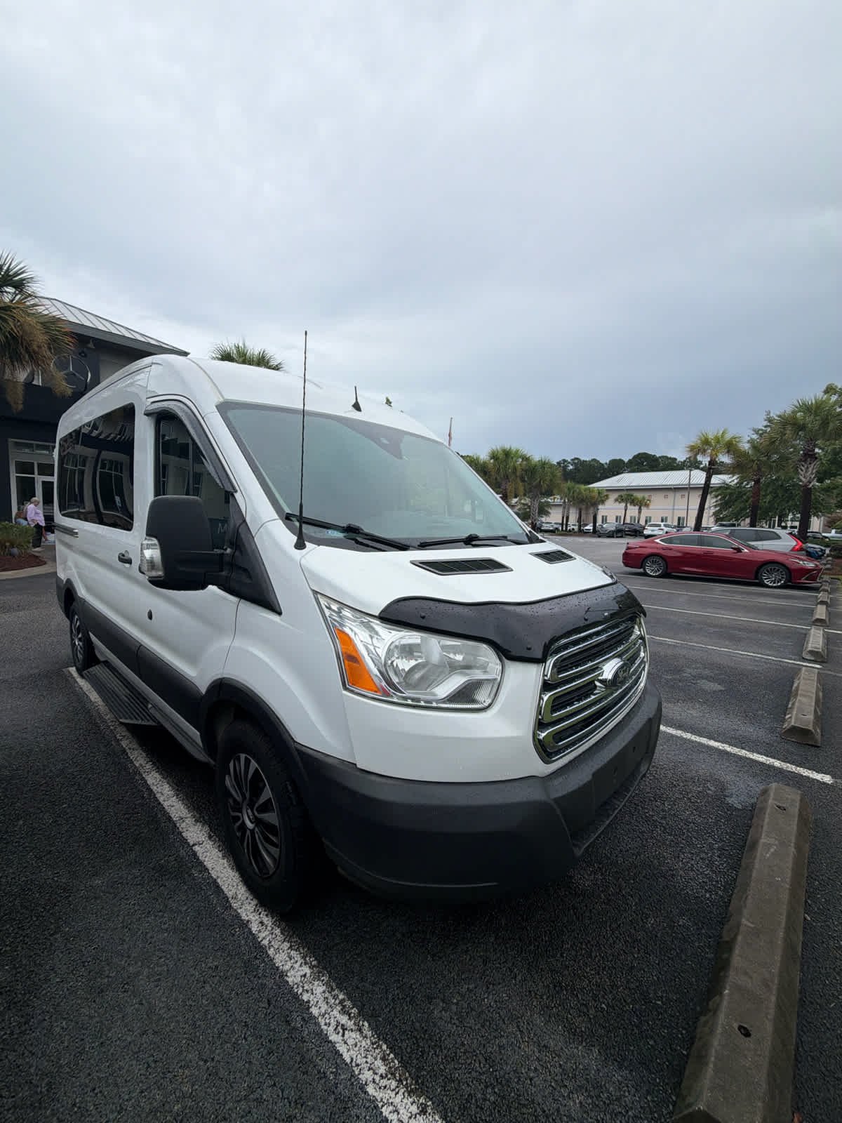 Pre-Owned 2017 Ford Transit Wagon XLT
