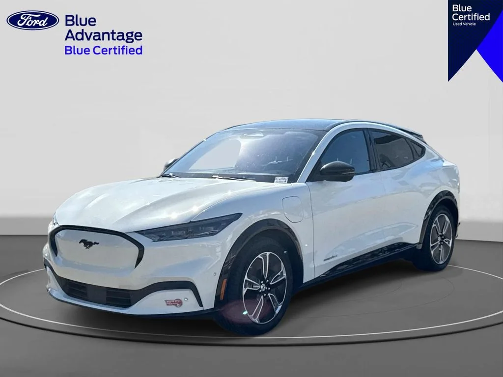 2023 Ford Mustang-Mach-e Premium's photo