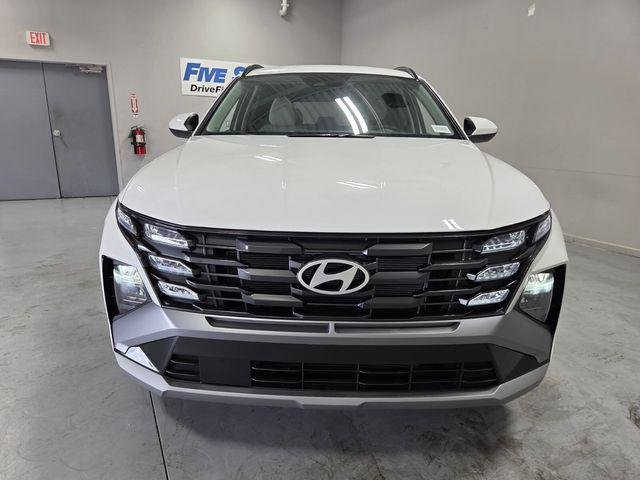 New 2026 White Hyundai SEL FWD image 2