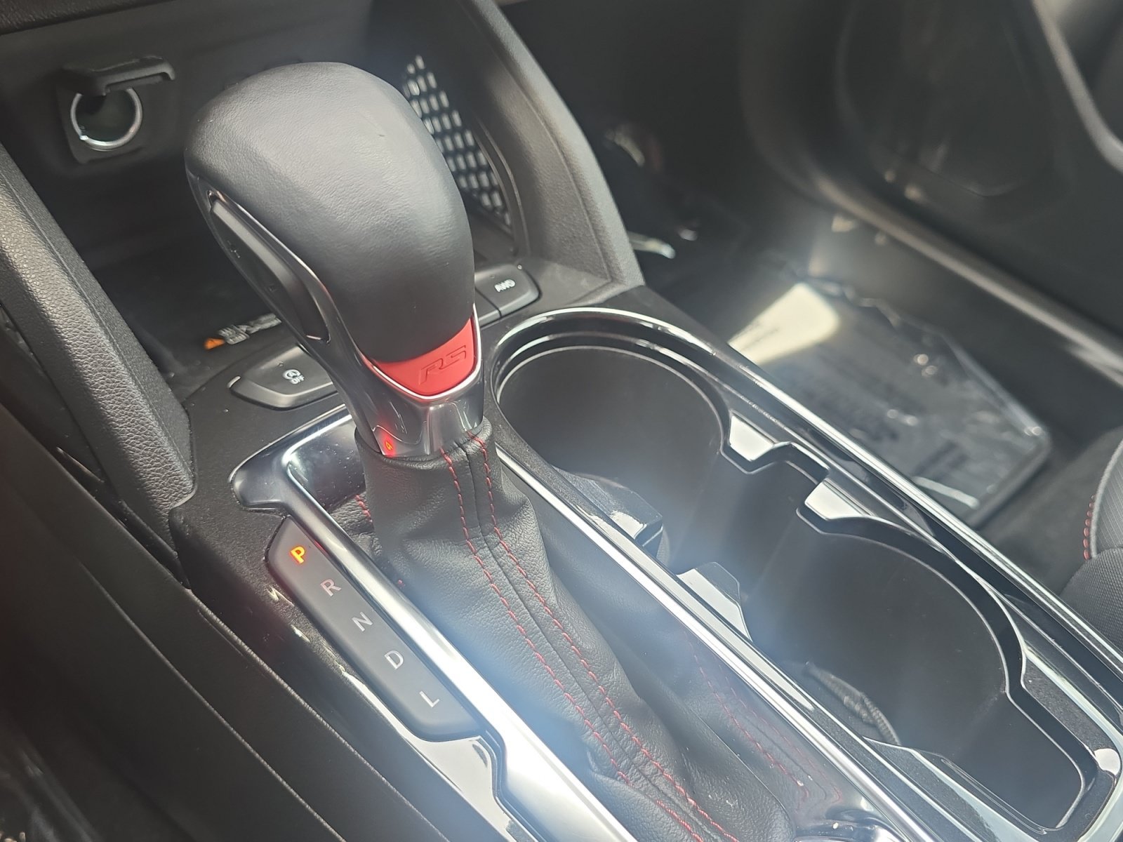 Used 2025 Mosaic Black Metallic Chevrolet RS image 20