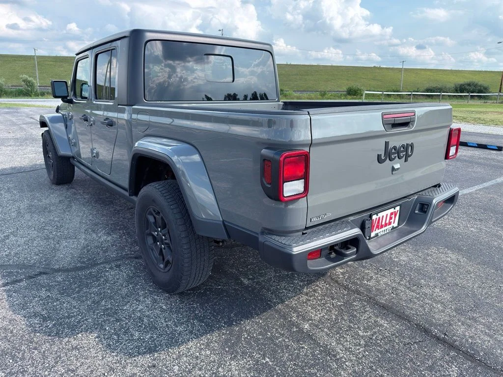 Used 2022 Gray Jeep Willys image 14