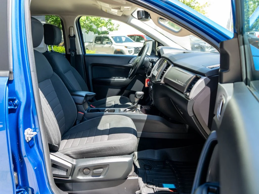 Used 2019 Blue Ford XLT image 10