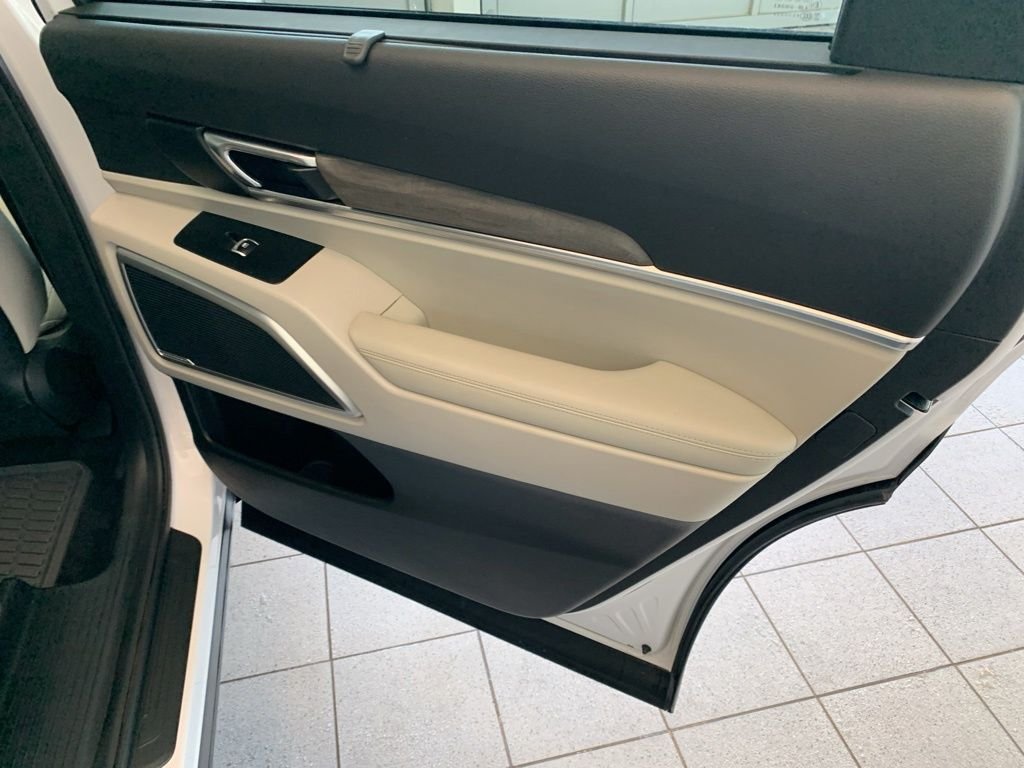 2022 Kia Telluride EX - Photo 17