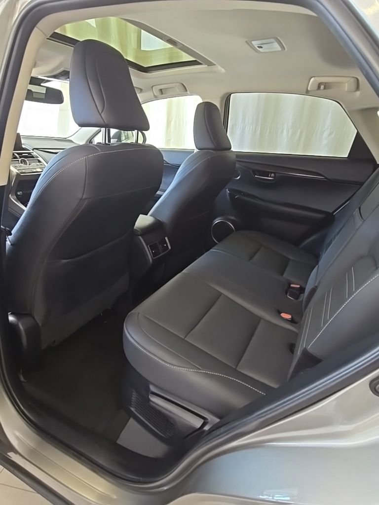 Used 2021 Silver Lexus 300h image 6
