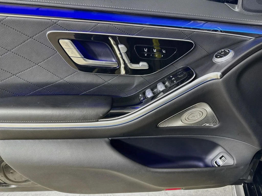 Used 2023 Black Mercedes-Benz S 580 image 18